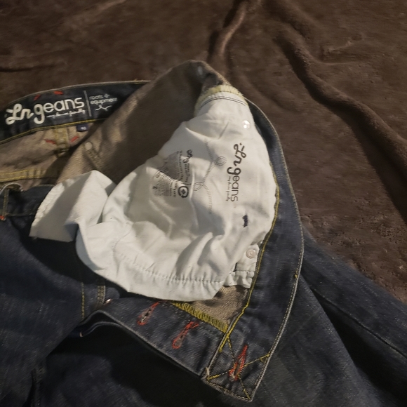 LRG 5 button Shorts - Picture 4 of 4